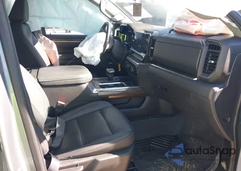 2024 Chevrolet Silverado 1500 4Wd Short Bed Lt Trail Boss z USA, uszkodzony, nr VIN 3GCUDFED3RG190809